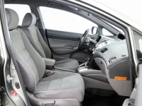 Honda Civic 1.8 104kW thumbnail