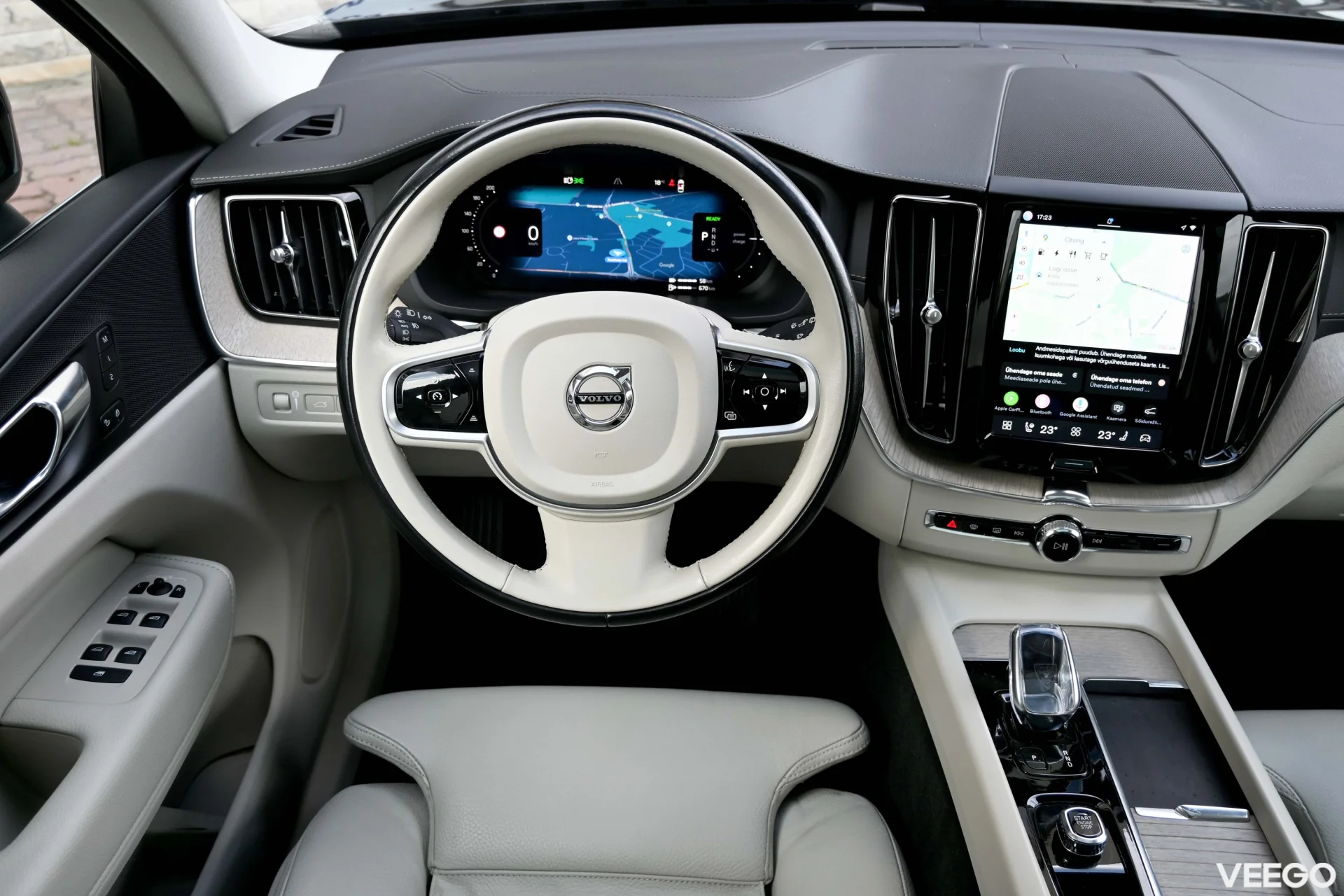 Volvo XC60 AWD INSCRIPTION INTELLI SAFE MY22 2 293kW