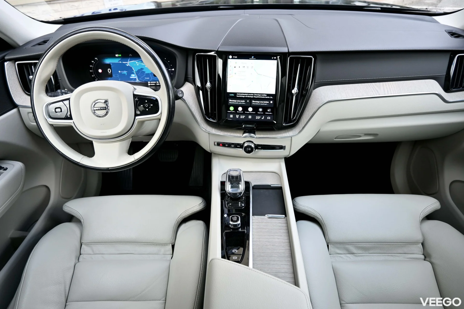 Volvo XC60 AWD INSCRIPTION INTELLI SAFE MY22 2 293kW