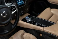 Volvo XC90 Recharge T8 AWD Ultimate Bright 7-Sits H/K HUD Pano 335kW