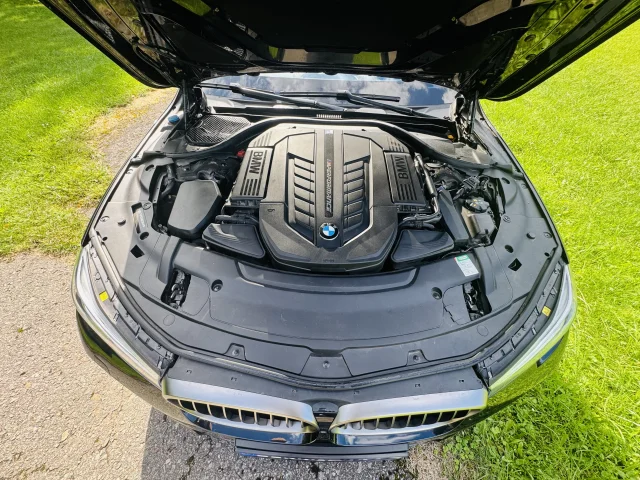 Image of BMW M760 449kW