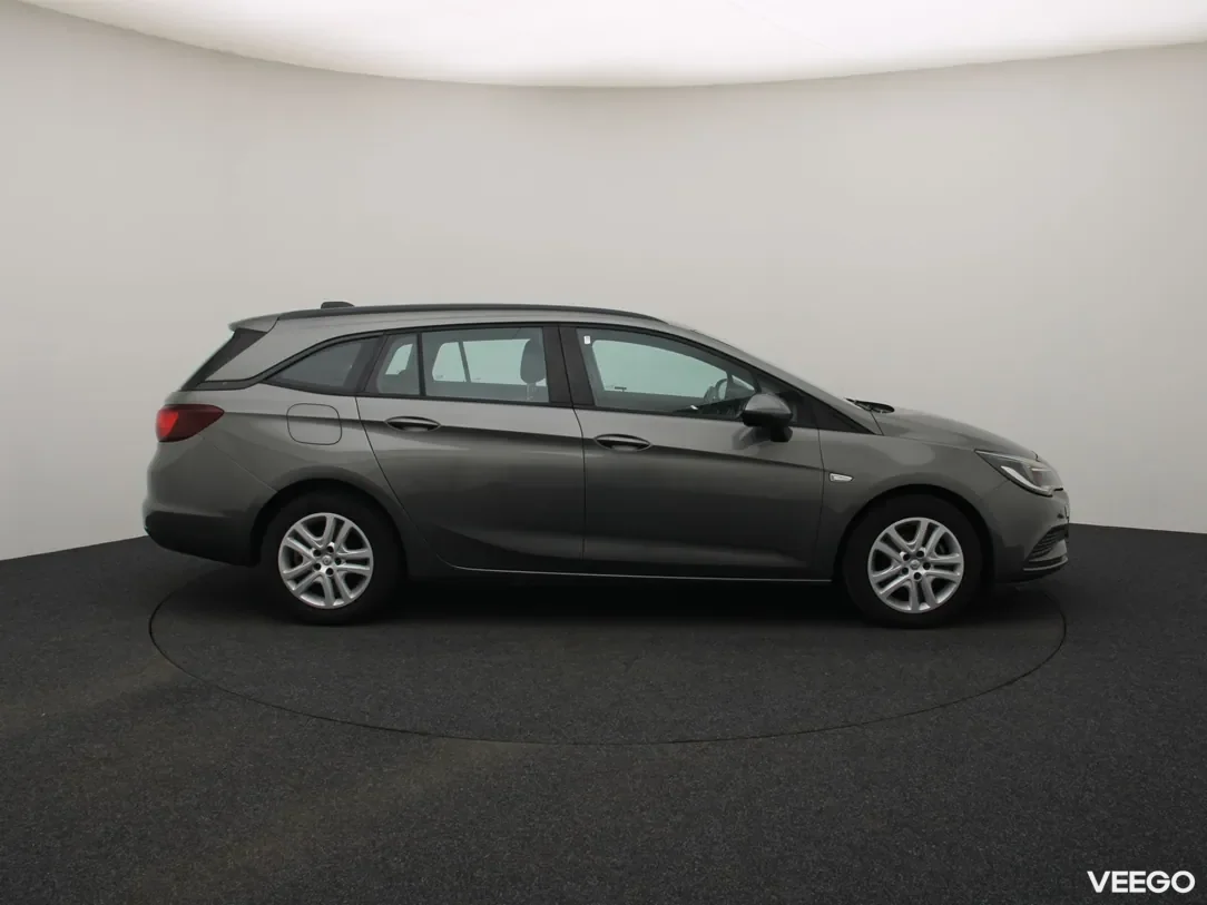 Opel Astra 1.6 81kW