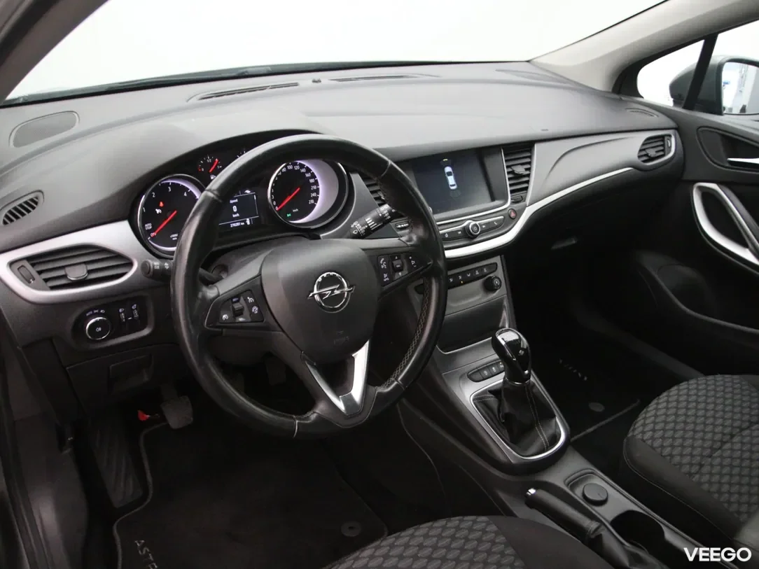 Opel Astra 1.6 81kW