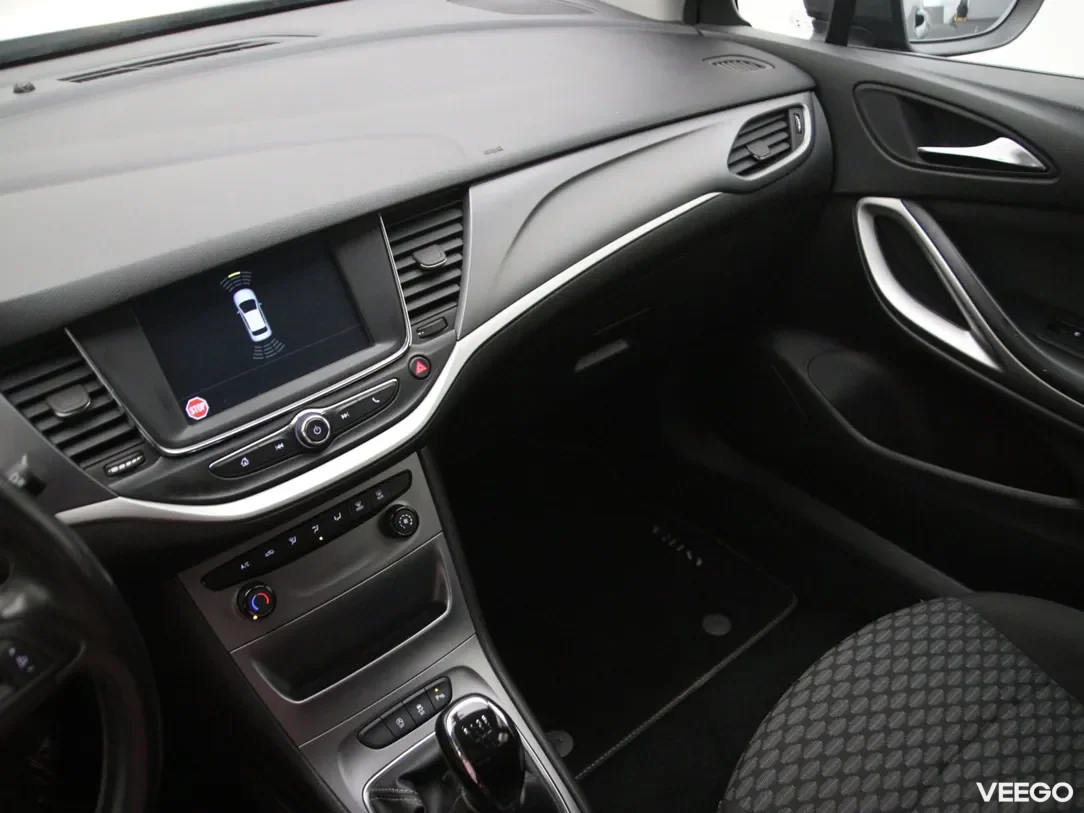 Opel Astra 1.6 81kW