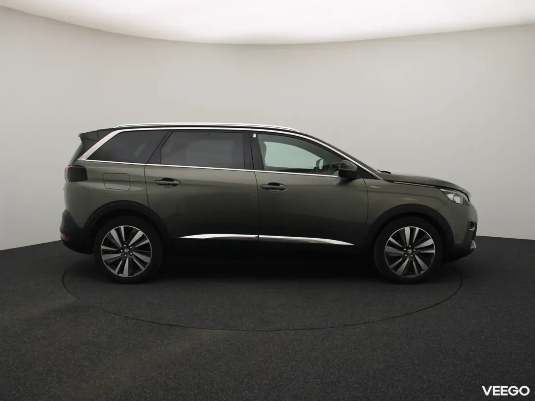 Peugeot 5008 1.2 96kW