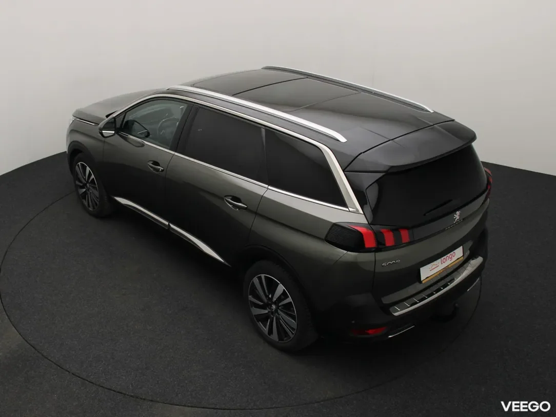 Peugeot 5008 1.2 96kW