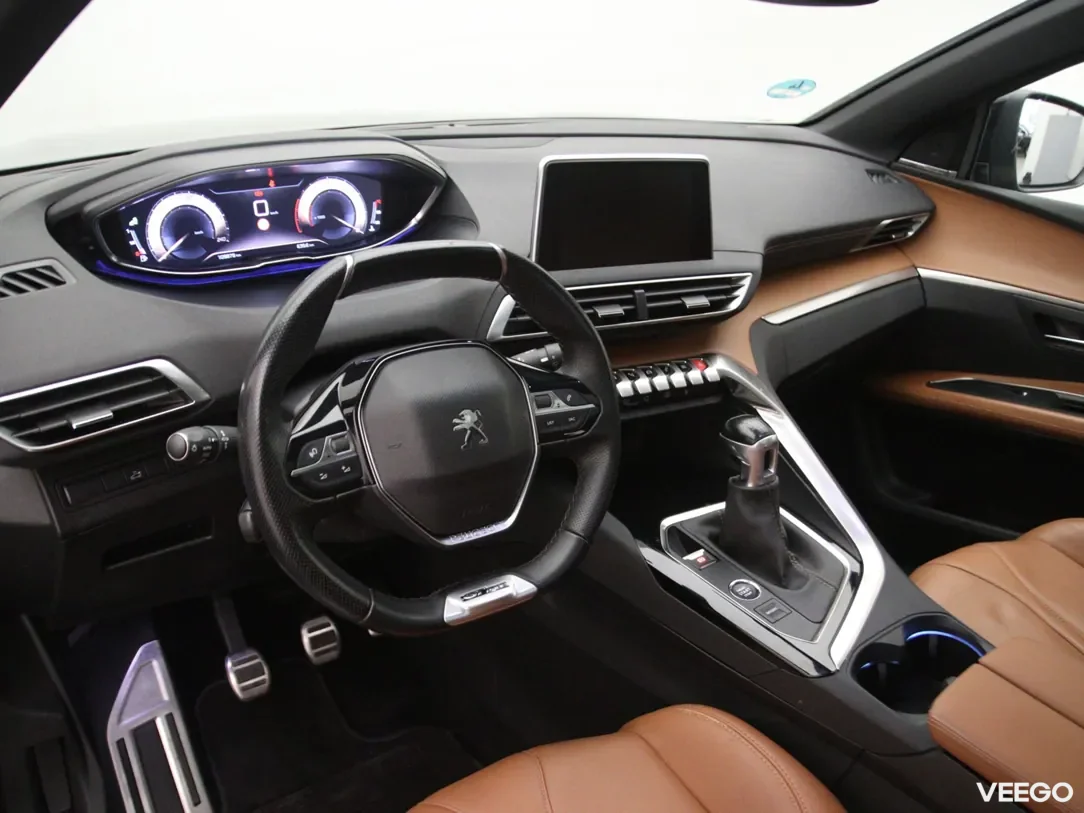 Peugeot 5008 1.2 96kW