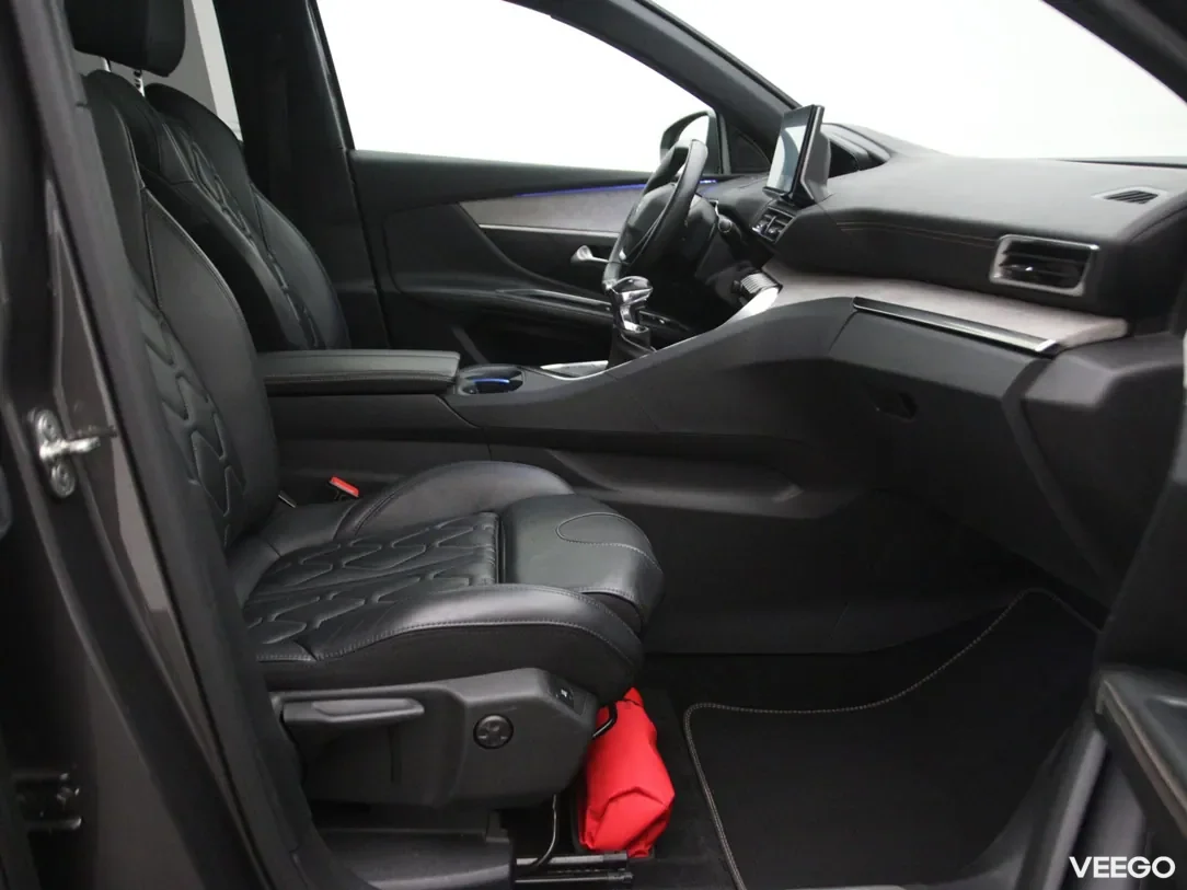 Peugeot 5008 1.2 96kW