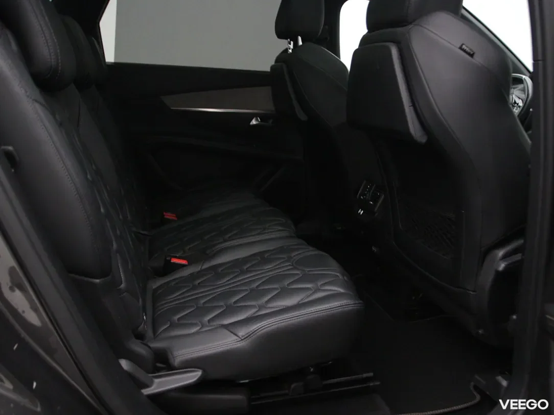 Peugeot 5008 1.2 96kW