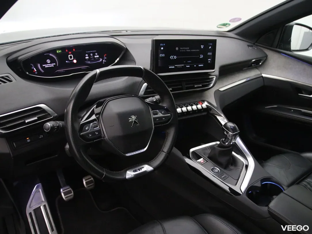 Peugeot 5008 1.2 96kW