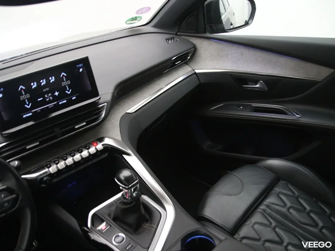 Peugeot 5008 1.2 96kW