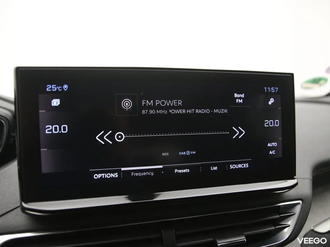 Peugeot 5008 1.2 96kW