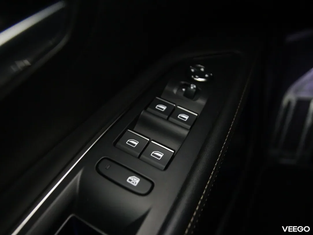 Peugeot 5008 1.2 96kW