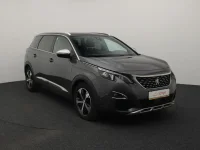 Peugeot 5008 2 130kW thumbnail