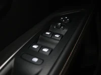 Peugeot 5008 2 130kW thumbnail
