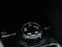 Peugeot 5008 2 130kW thumbnail
