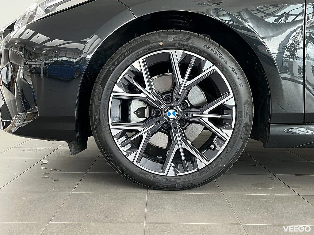 BMW 120 M Sport Design Nav 18" Drive/Park-assist Rattvärme 0kW