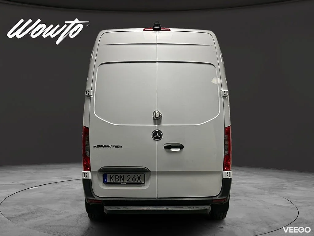 Mercedes-Benz Sprinter 55 kWh L2H2 / V-inredd / Moms 85kW
