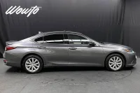 Lexus ES 300 300h 2.5 E-CVT 218HK Comfort /Taklucka 160kW