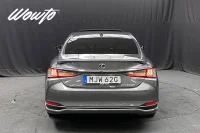 Lexus ES 300 300h 2.5 E-CVT 218HK Comfort /Taklucka 160kW