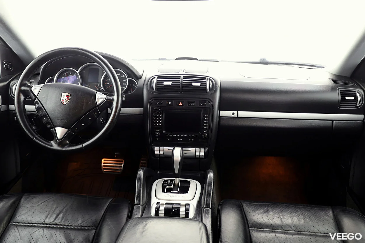 Porsche Cayenne 4.5 251kW