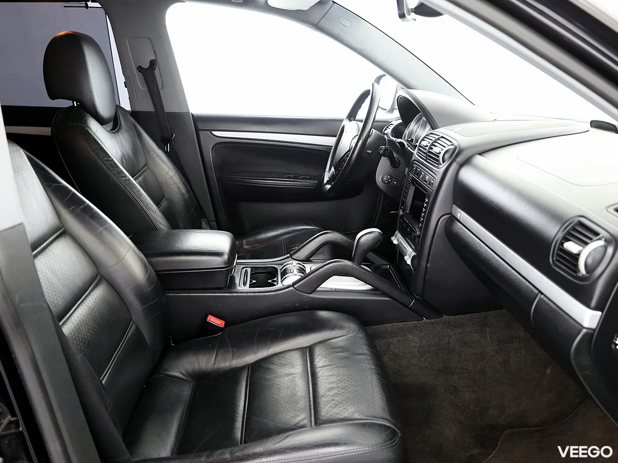 Porsche Cayenne 4.5 251kW