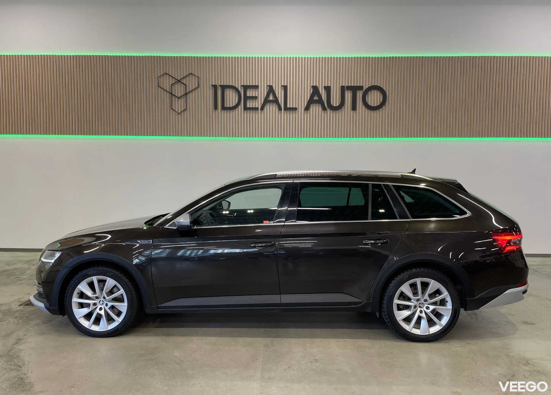 Skoda Superb Scout Combi FL 2 206kW