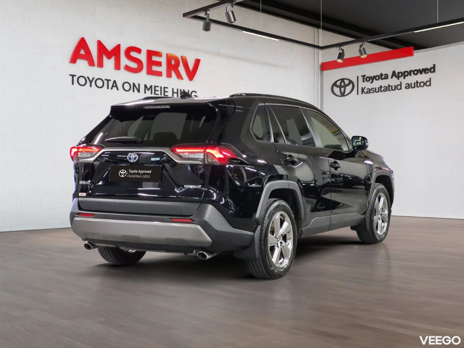 Toyota RAV4 Luxury Plus 2.5 131kW
