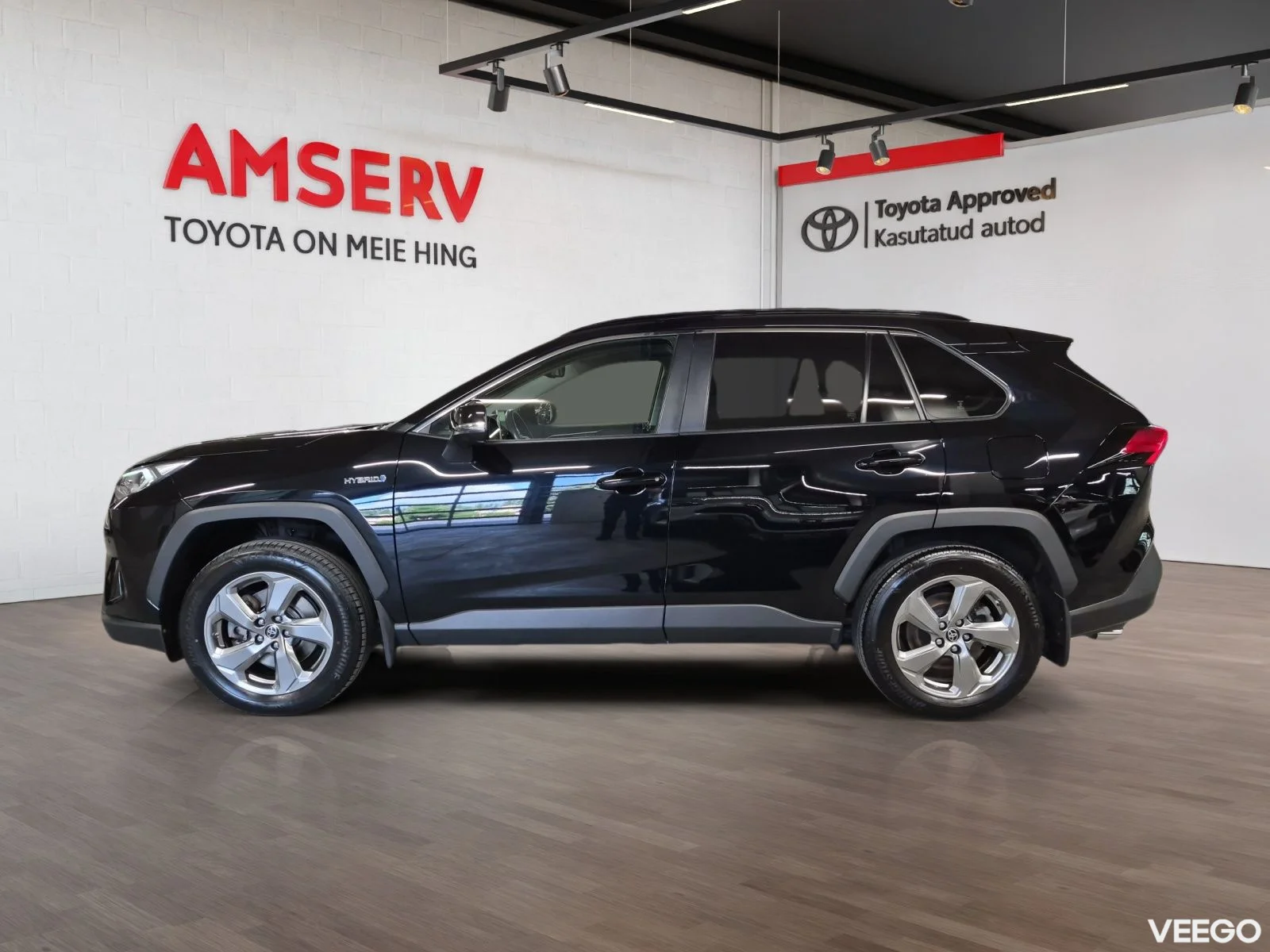 Toyota RAV4 Luxury Plus 2.5 131kW
