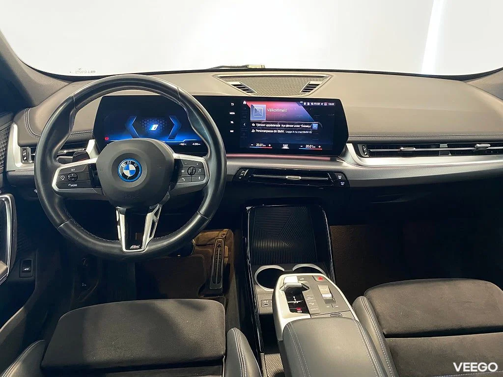 BMW iX1 xDrive30 Adaptivt M-chassi Parkeringsassistans 0kW