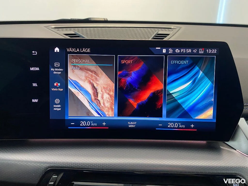 BMW iX1 xDrive30 Adaptivt M-chassi Parkeringsassistans 0kW