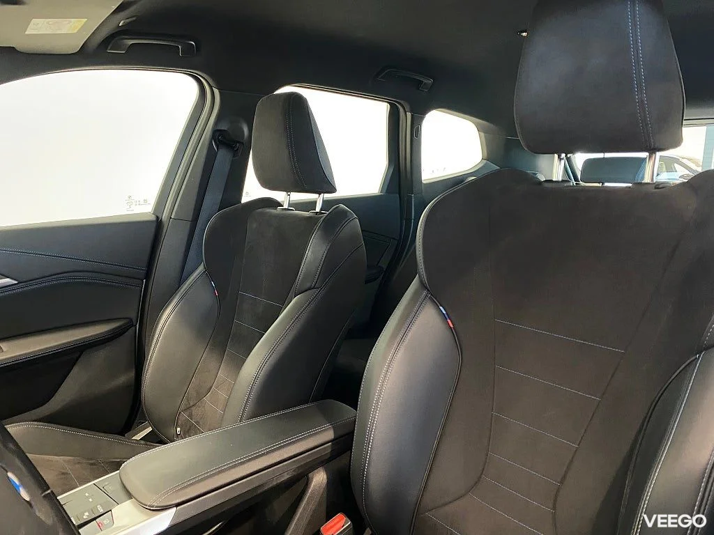 BMW iX1 xDrive30 Adaptivt M-chassi Parkeringsassistans 0kW