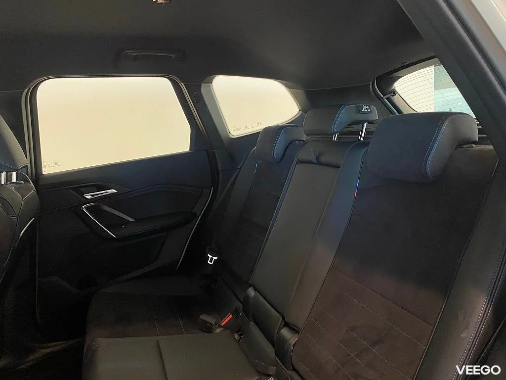 BMW iX1 xDrive30 Adaptivt M-chassi Parkeringsassistans 0kW