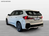 BMW iX1 xDrive30 Adaptivt M-chassi Parkeringsassistans 0kW thumbnail