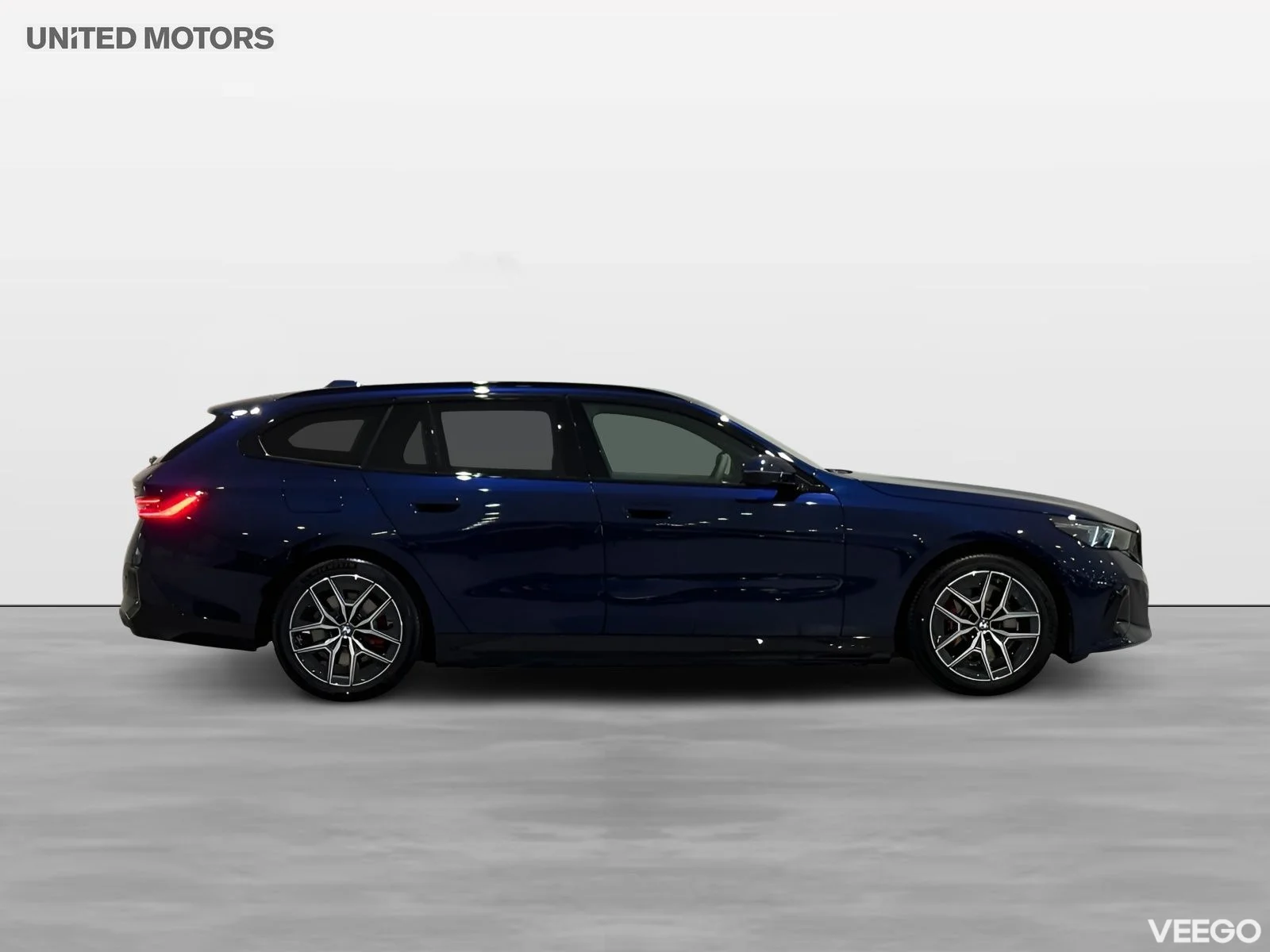 BMW 530 xDrive Touring M Sport Business Drag HUD H/K Adpt Farth 0kW