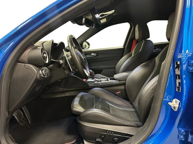 Image of Alfa Romeo Giulia Quadrifoglio V6 510HK /H/K /Svensksåld 375kW
