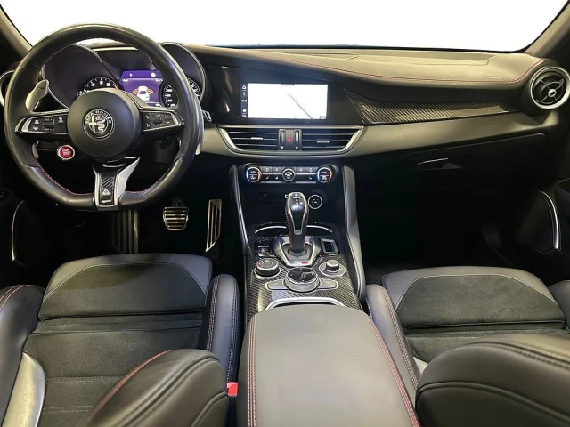 Image of Alfa Romeo Giulia Quadrifoglio V6 510HK /H/K /Svensksåld 375kW