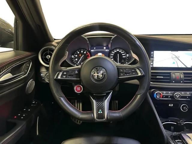 Image of Alfa Romeo Giulia Quadrifoglio V6 510HK /H/K /Svensksåld 375kW