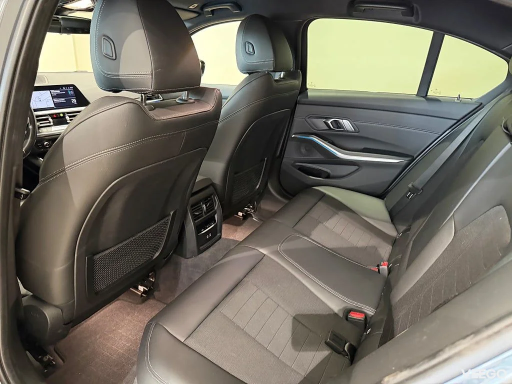 BMW 330 xDrive, Sportline, Drag, Värmare, HiFi, Adpt Fart 0kW