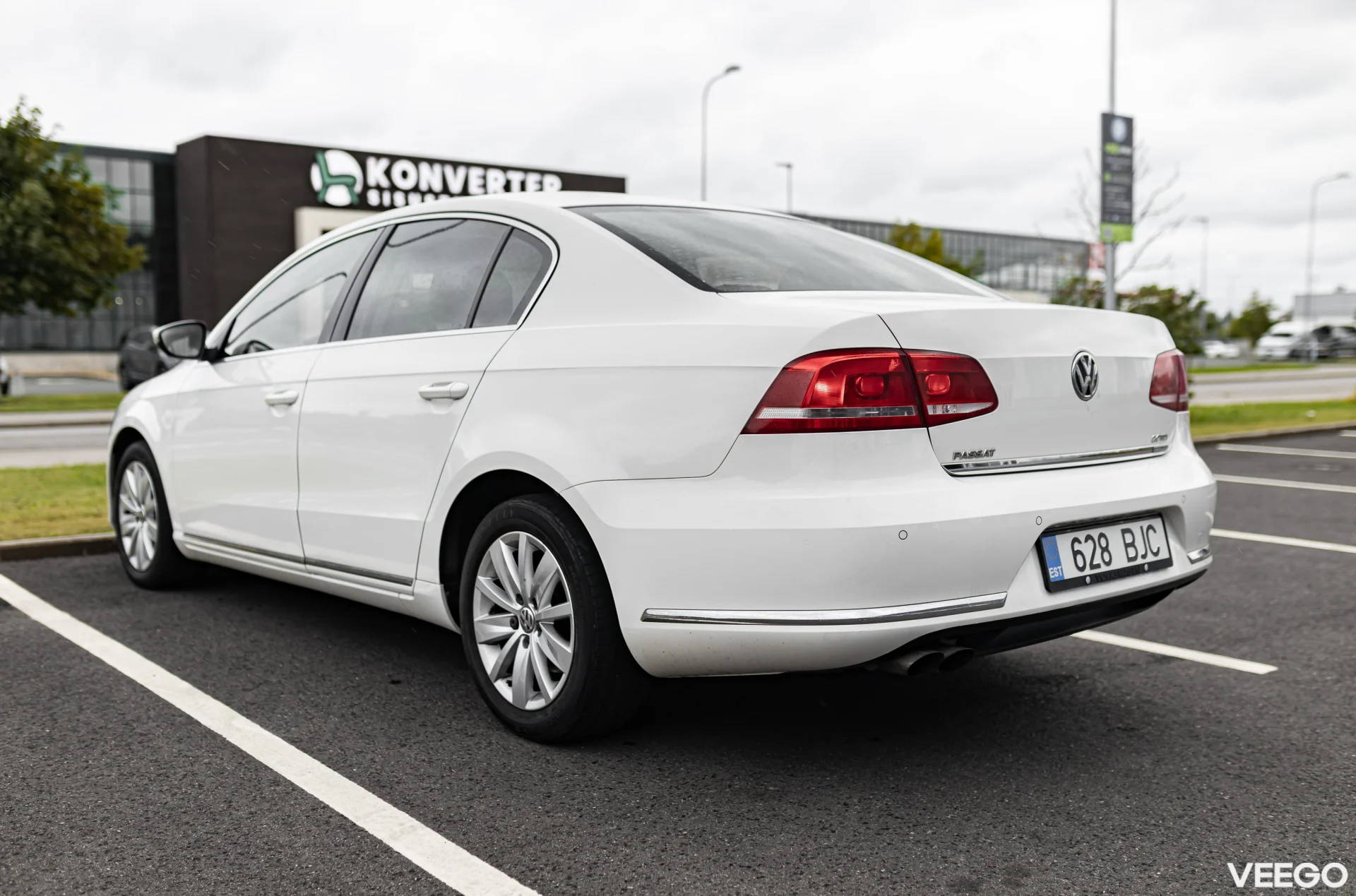 Volkswagen Passat Elegance 2.0 103kW