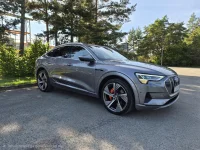 Audi e-tron Sportback 158kW thumbnail