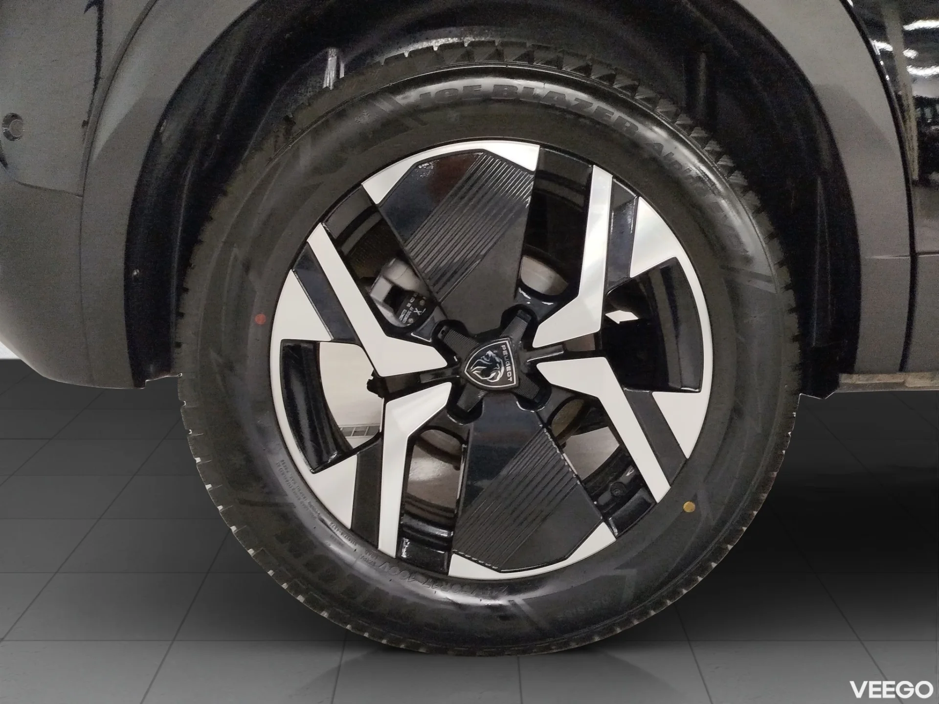 Peugeot 2008 GT Hybrid 145 e-DCS6 100kW
