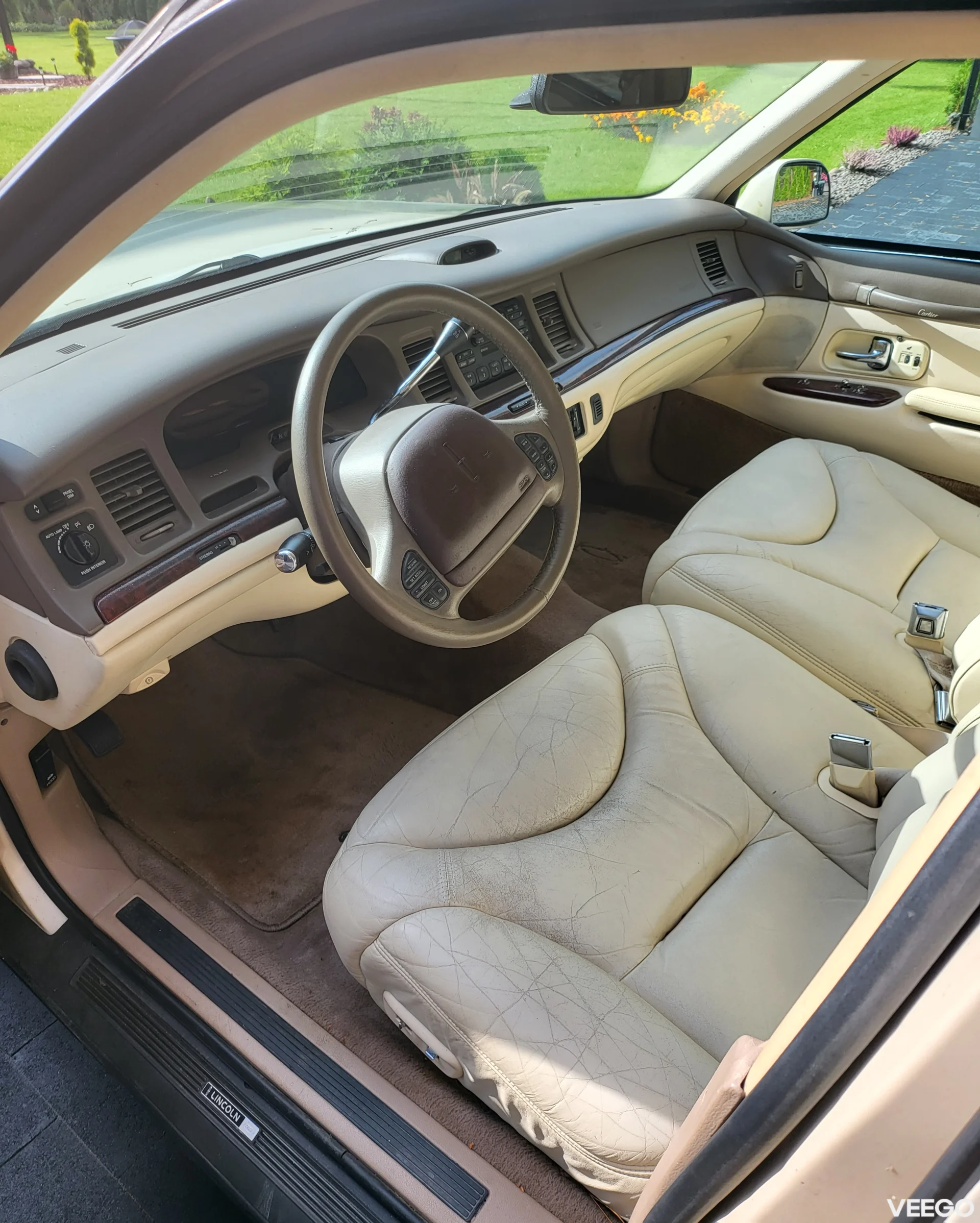 Lincoln Town Car Cartier 4600 0kW