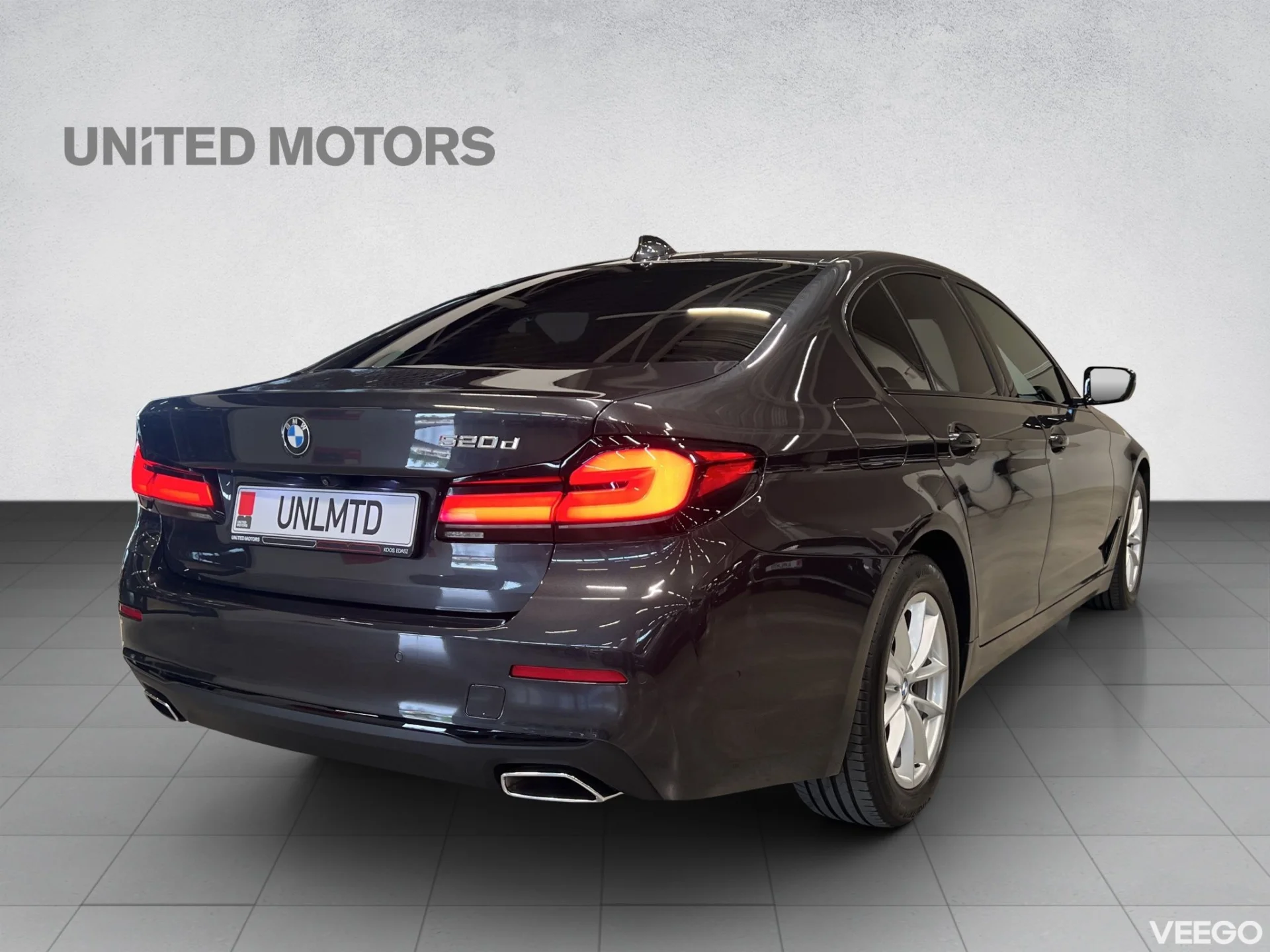 BMW 520 - 2 140kW