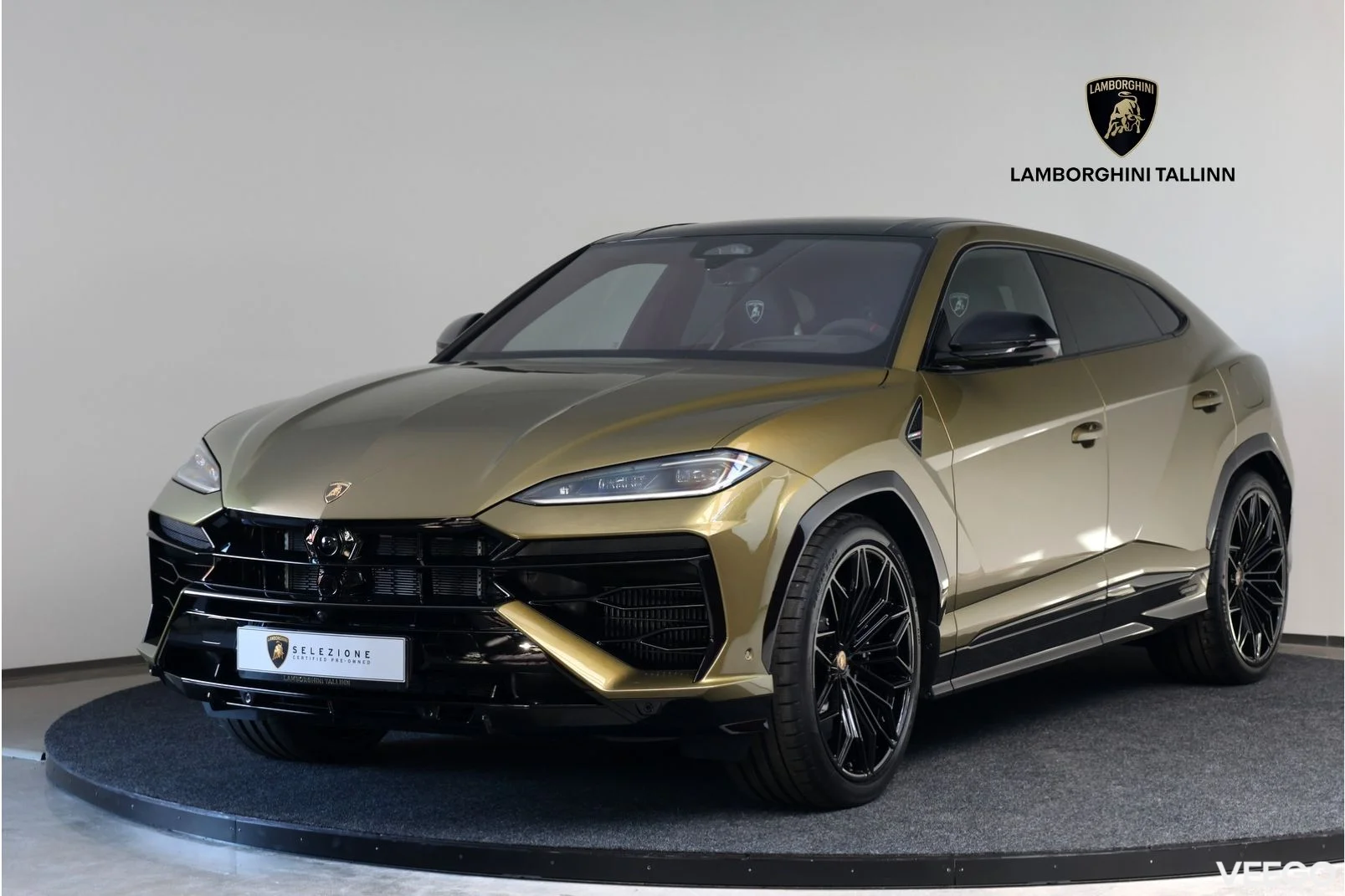 Lamborghini Urus - 4 588kW