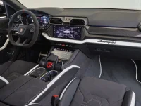 Lamborghini Urus - 4 588kW thumbnail