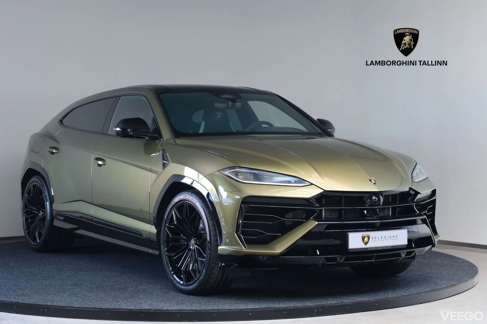Lamborghini Urus - 4 588kW