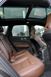 Volvo XC60 AWD H&K INSCRIPTION INTELLI SAFE PRO XENIUM 251kW thumbnail
