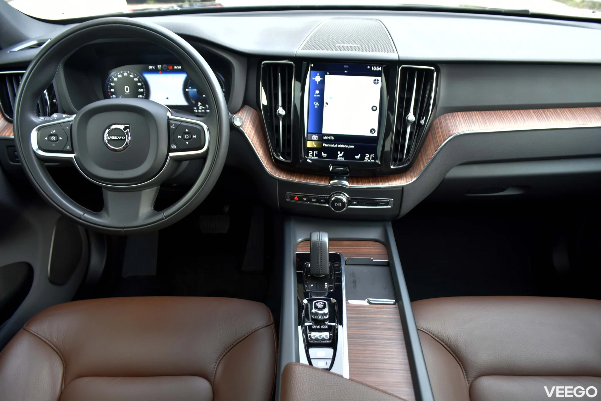 Volvo XC60 AWD H&K INSCRIPTION INTELLI SAFE PRO XENIUM 251kW