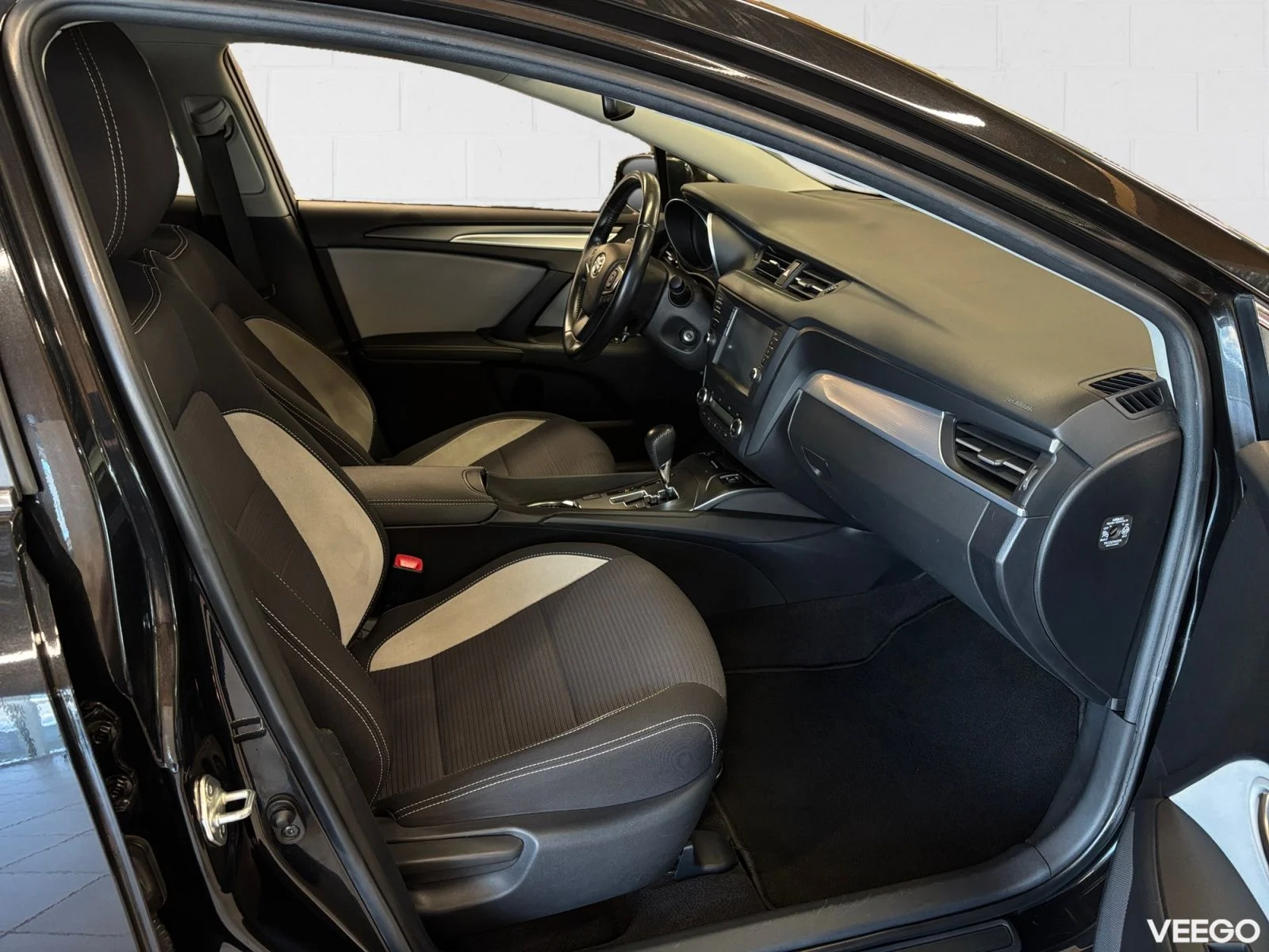 Toyota Avensis Active 1.8 108kW